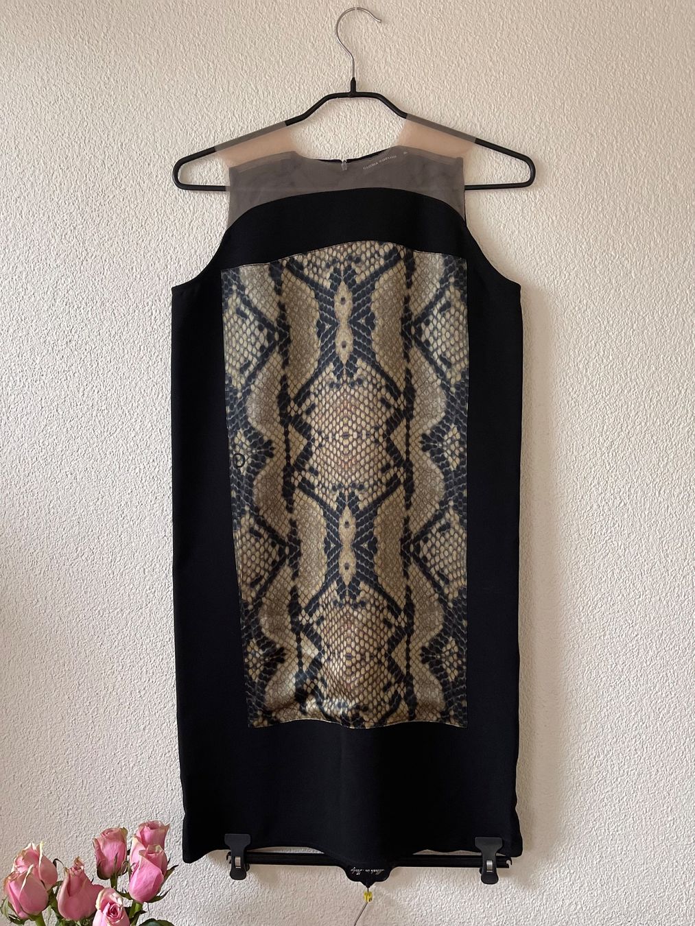 Ana Alcazar Vestiti: GLORIA COELHO M L /NP580CHF Kleid animal Python print – Nuovo (secondo la descrizione) da Kölliken venduto da Prscoo 3