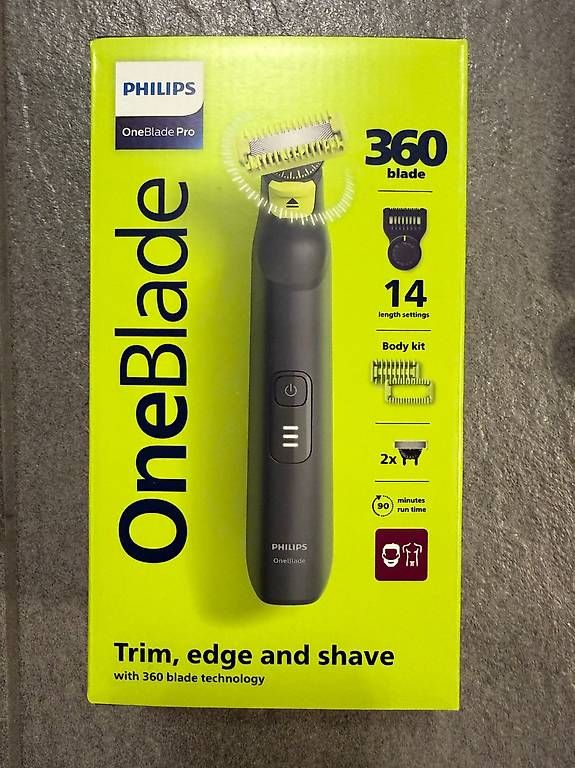 Philips Rasoi & Lamette da barba: Philips OneBlade Pro 360 Face + Body - 1x gebraucht – Nuovo (secondo la descrizione) da Oberentfelden venduto da a-l-e-x