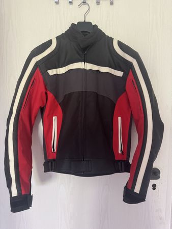 Veste de moto , comme neuve, taille S, parfait état