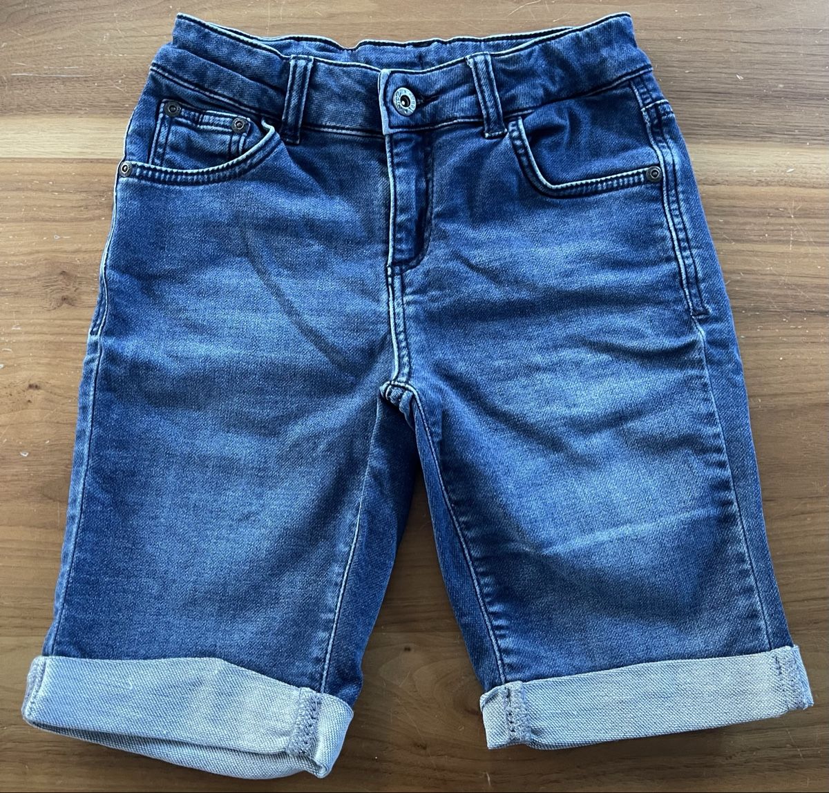 Pantaloni: 4 Shorts / 1 Hose / Grösse 140 – Usato da Oberentfelden venduto da Barbabella21 4