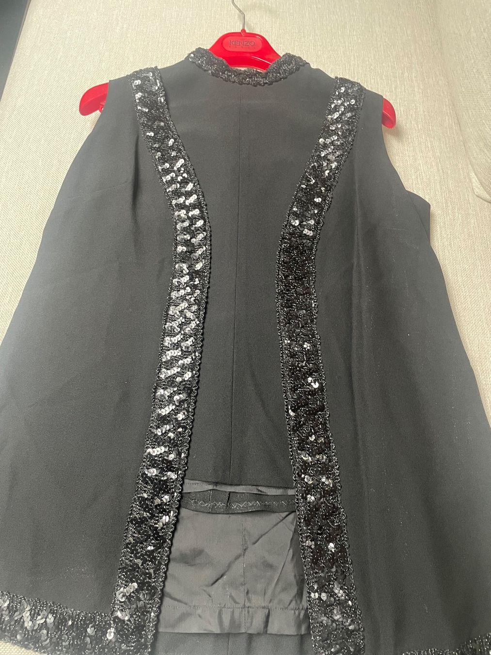 Completi & Tailleur: Completo Top + Gilet NEUKOM – Usato da Minusio venduto da Pink222