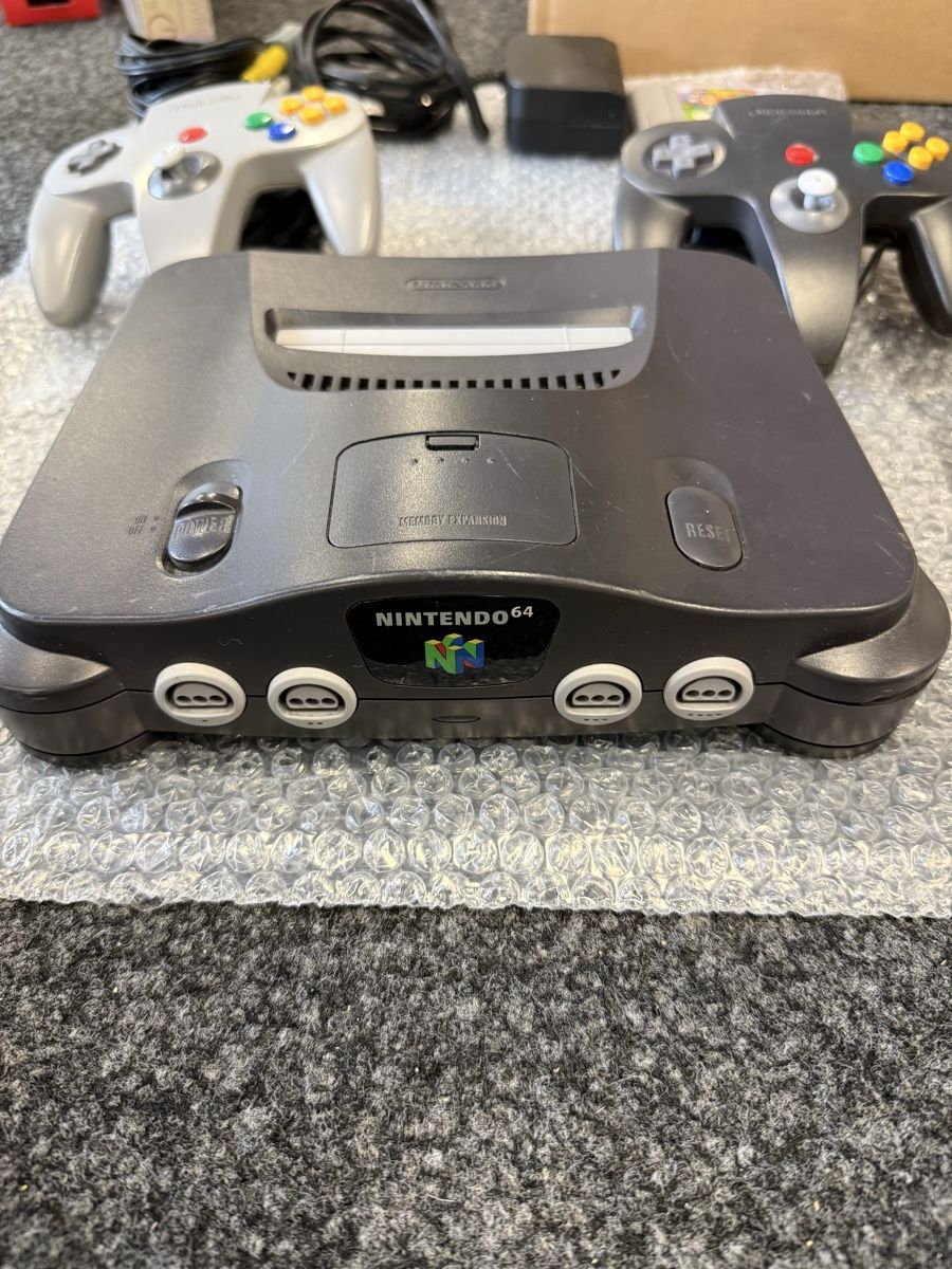 Nintendo Console: Nintendo 64 Konsole ab 1.- – Usato da Rothrist venduto da jr_returns 1