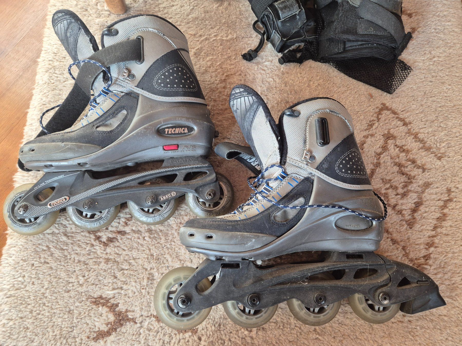 Pattini in linea & Pattini a rotelle: Inline Skates - Tecnica - Grösse 39.5 - inkl. Schoner – Usato da Buchs SG venduto da MStBu 2