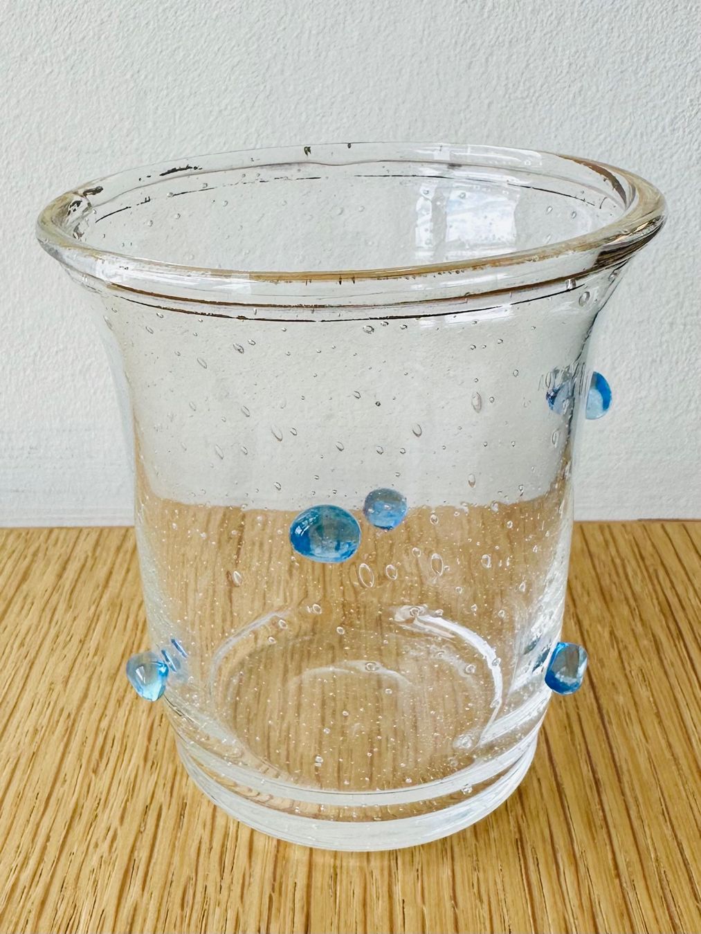 Bicchieri: EnSoie Glasvase oder -becher – Usato da Luzern venduto da Mamutpe