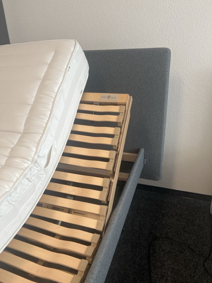 Letti: Elektrisch verstellbares Bett – Nuovo e nell'imballaggio originale da Zürich venduto da sagmx 1