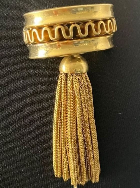 Broche fantaisie vintage en métal doré, élégance rétro