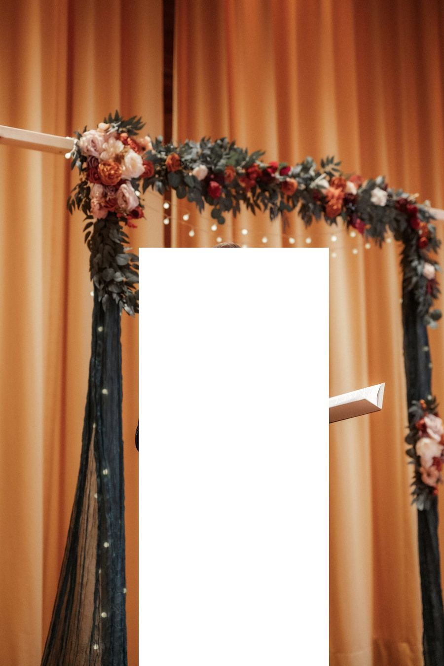 Bogenschiessen: Traubogen/Hochzeitsbogen mit Kunstblumen, Lichtern, Tüchern – Neu (gemäss Beschreibung) aus Birmensdorf ZH von farfalla.storia 2