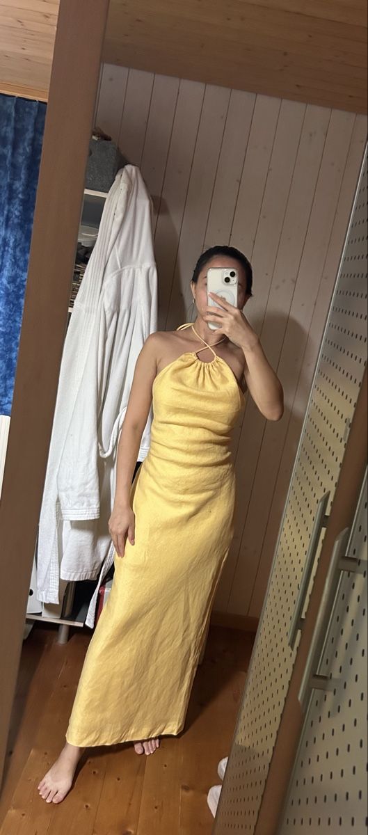 Vestiti: Linen Yellow Midi Dress – Usato da St.Josefen venduto da lop_lh8d 2