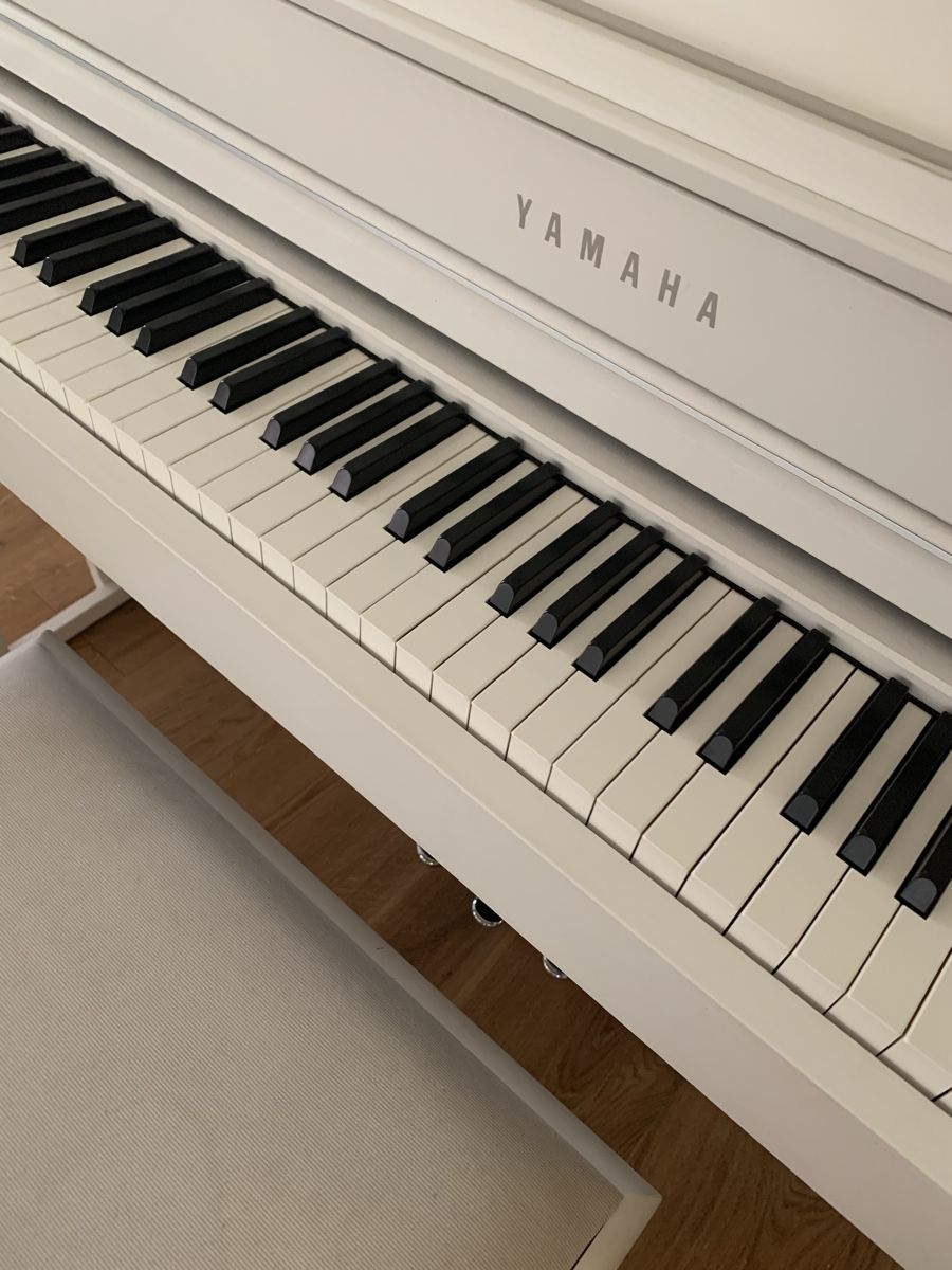 Yamaha Strumenti musicali: Yamaha Digitalpiano CLP-545 E-Piano – Usato da St. Margrethen SG venduto da Sonnemond3