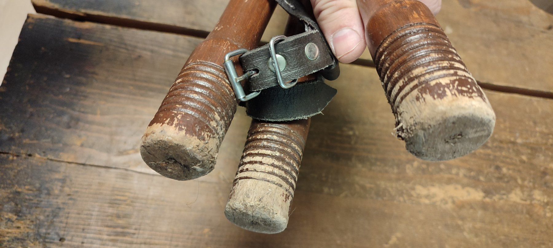 Sedie: Wunderschöner Stuhl zum mitnehmen mit Leder Sitzfläche – Usato da Gelterkinden venduto da MYSTOREFORYOU4460 2