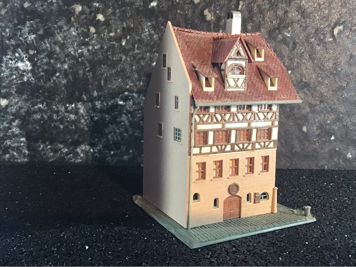 Kit di modellismo & Modellini statici: MODELL GEBÄUDE HAUS – Usato da Männedorf venduto da Spezial-Modelle 2