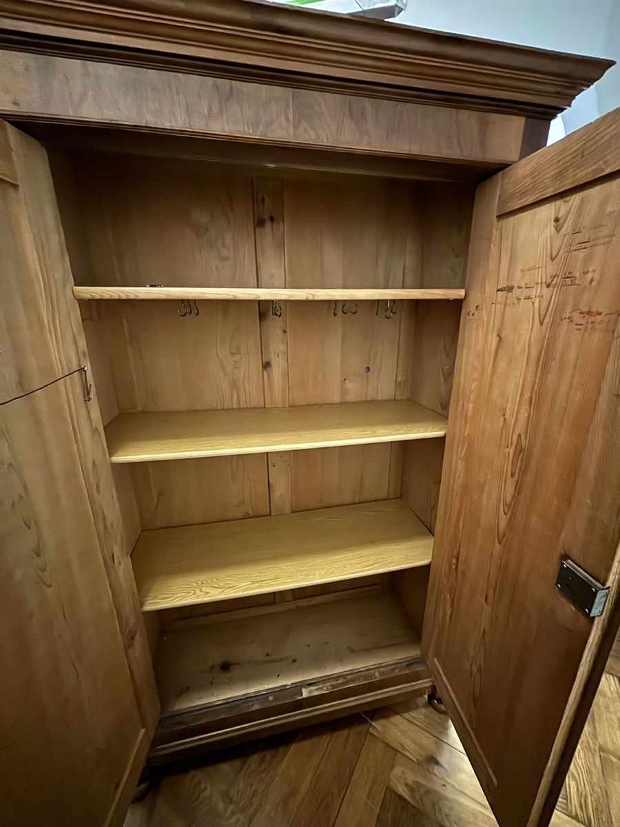 Schränke: Holzschrank – Gebraucht aus Lenzburg von Delfin2018 2