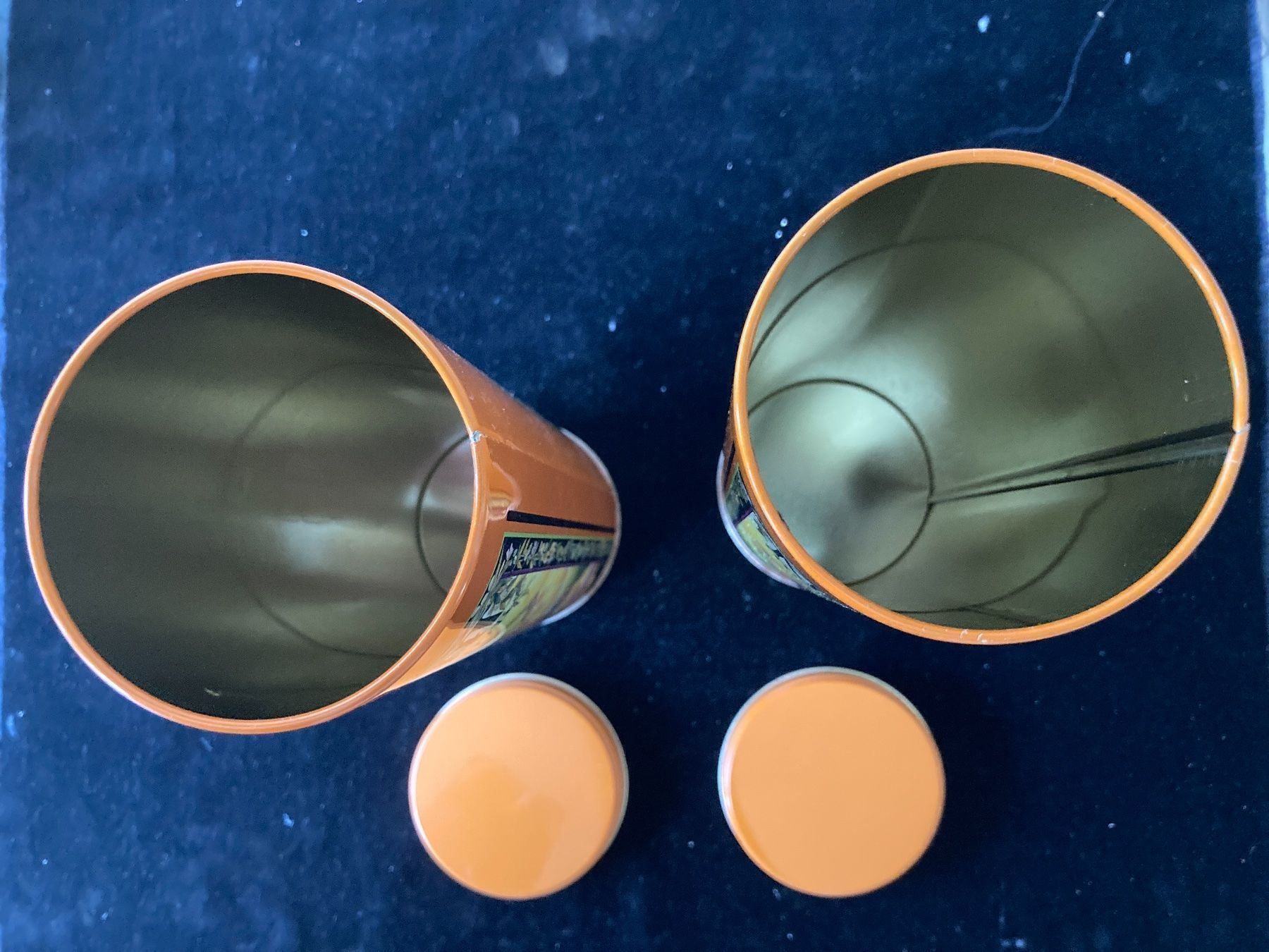 Alle Dekorationen: 2 schöne Blech-Büchsen – Gebraucht aus Zürich von Chaeffeler 3