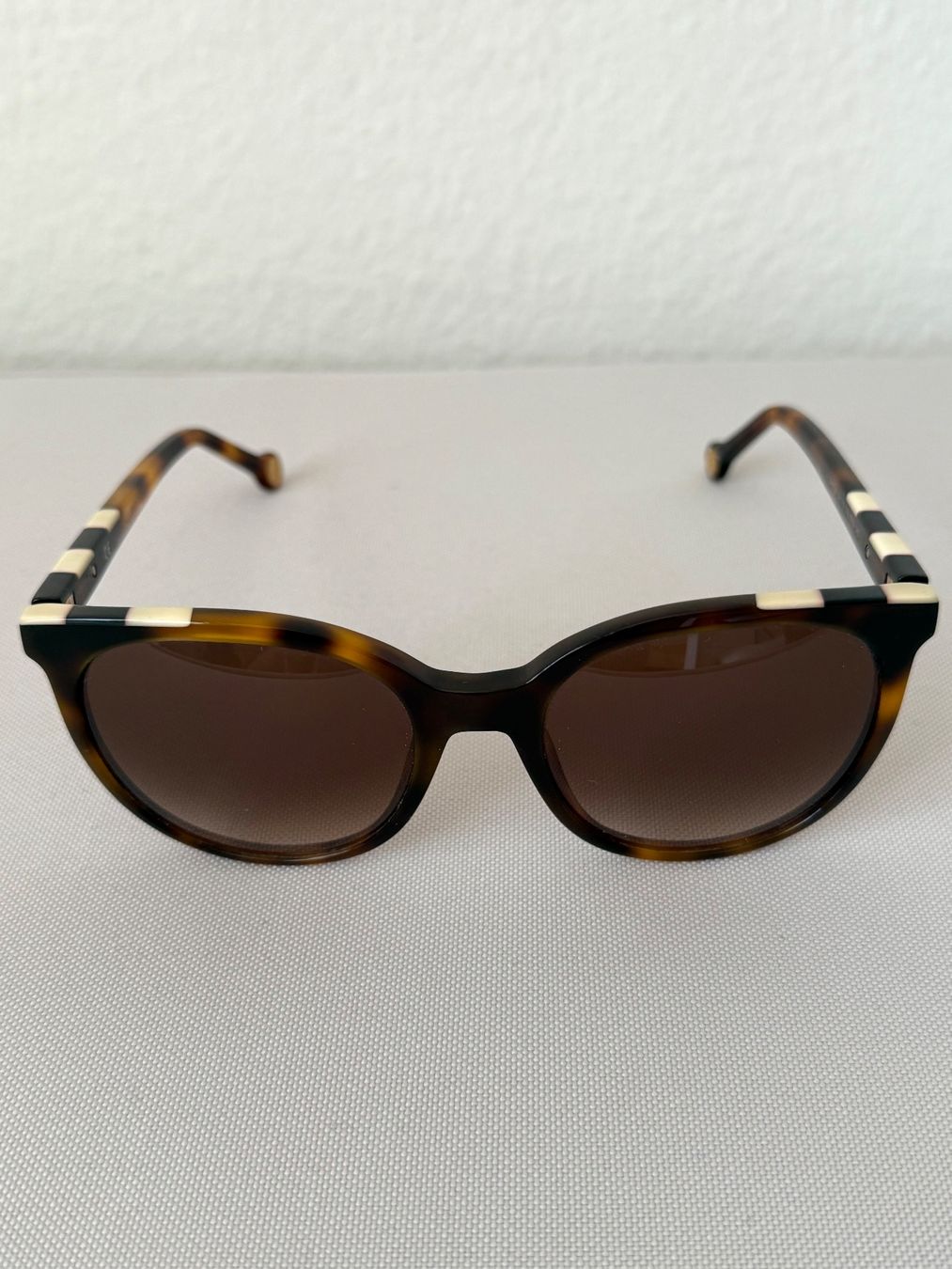 Carolina Herrera Occhiali & Lenti: Sonnenbrille von Carolina Herrera – Usato da Zürich venduto da bazinga3000 1