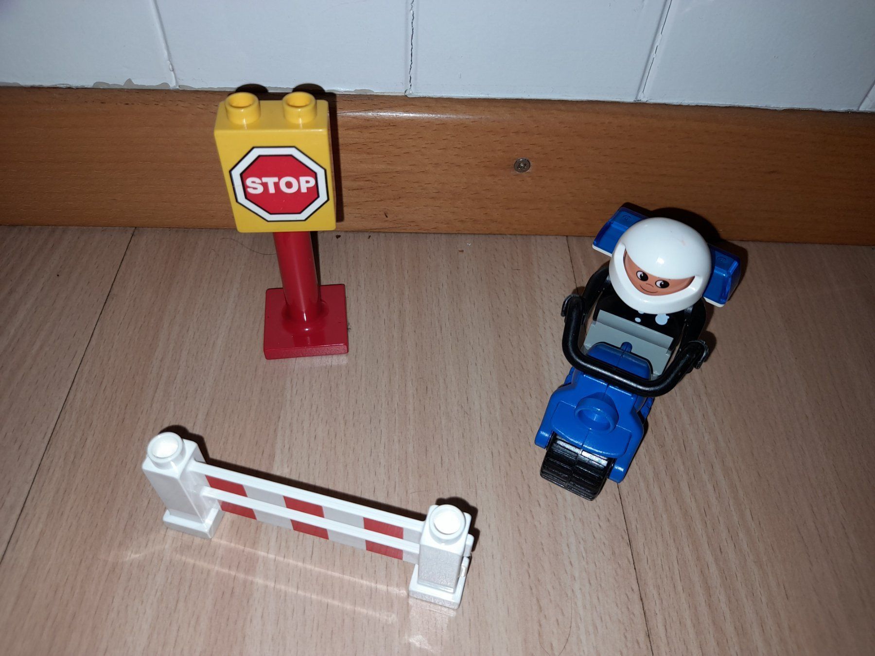 Lego Giocattoli: Duplo Polizeimotorrad 2673 Klassiker – Usato da Wittenbach venduto da Gugielmo 2
