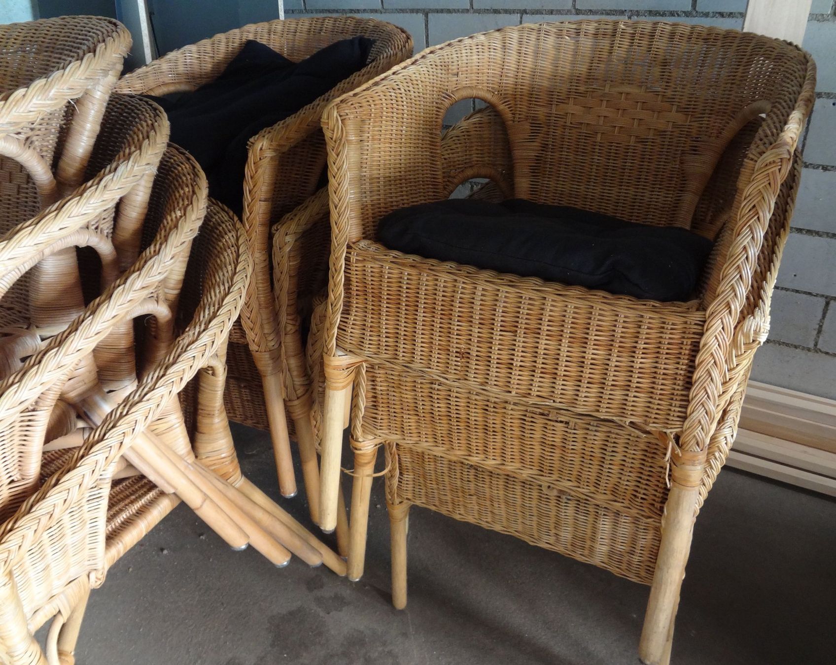 Ikea Sedie: 10-teiliges Gartenstuhlset – Usato da Thun venduto da Fra130 2