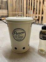 Maisons du Monde Kartoffelbehälter Metall cremefarben