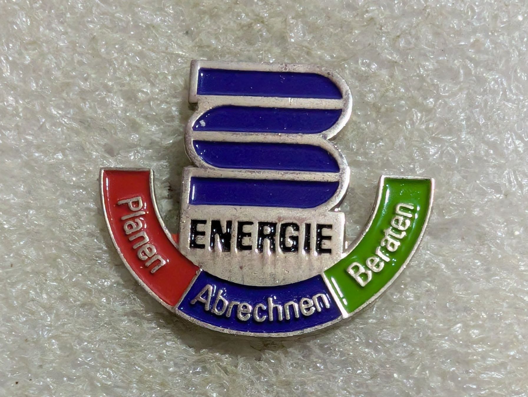Placchette & Badge: Ansteckpin 143: Energie – Usato da Oppligen venduto da Pin-Fall-Shop