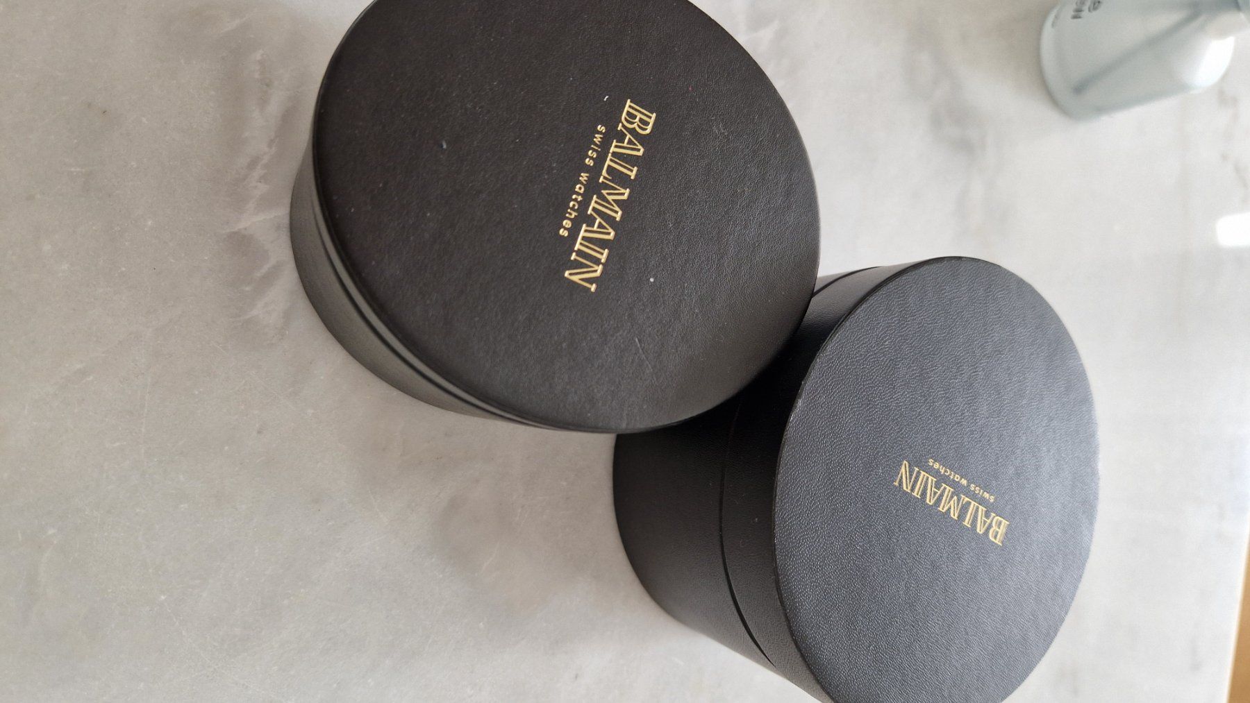Scatole porta orologi: Balmain Uhrenboxen – Nuovo (secondo la descrizione) da Luzern venduto da buc_lq7z