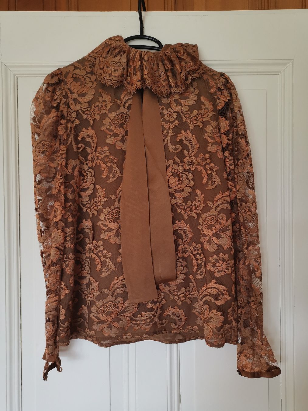 Akris Blusen: Vintage Akris Bluse – Gebraucht aus Uerikon von pink_flamingo