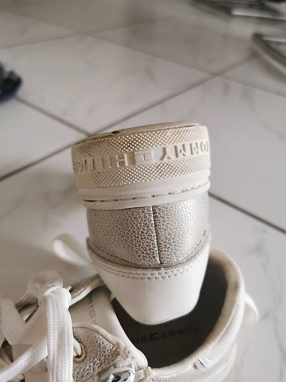 Scarpe per ragazze: Hilfiger Sneaker Gr. 32 – Usato da Zuchwil venduto da Miss-Sunshine 3