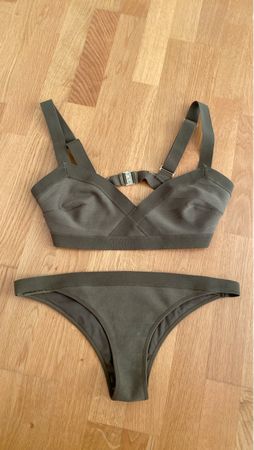 Bikini in Khaki, ca. Grösse 38