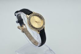 Damen-Armbanduhr 35 mm neuwertig (läuft mit Garantie)