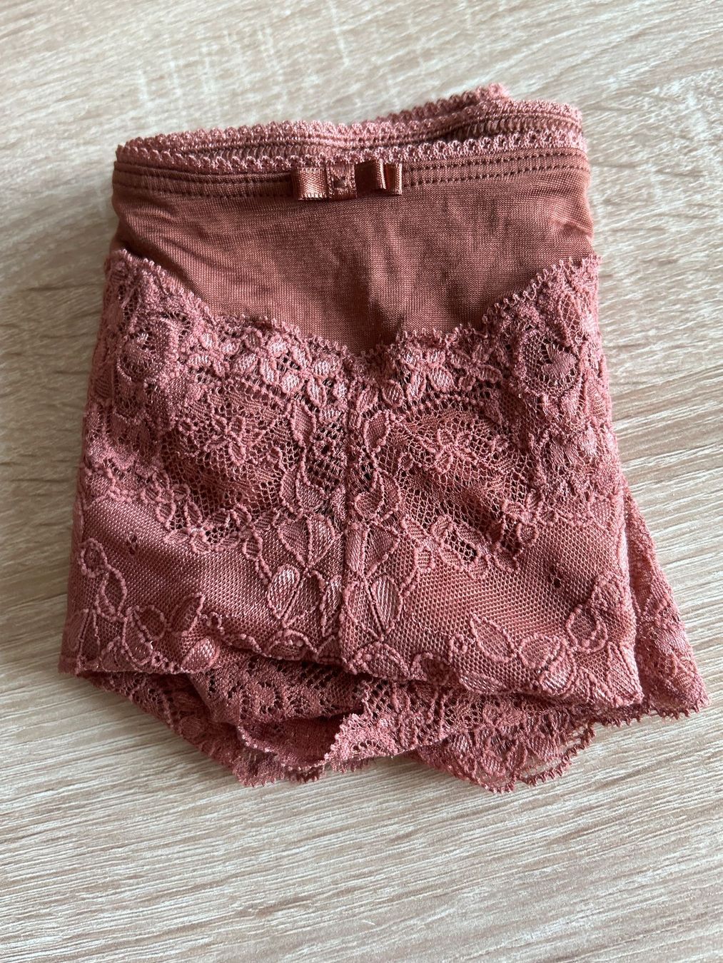 Calida Altra biancheria intima: Panty braun mit Spitzen von Calida Gr. S – Usato da Brunnen venduto da Nala2929 1