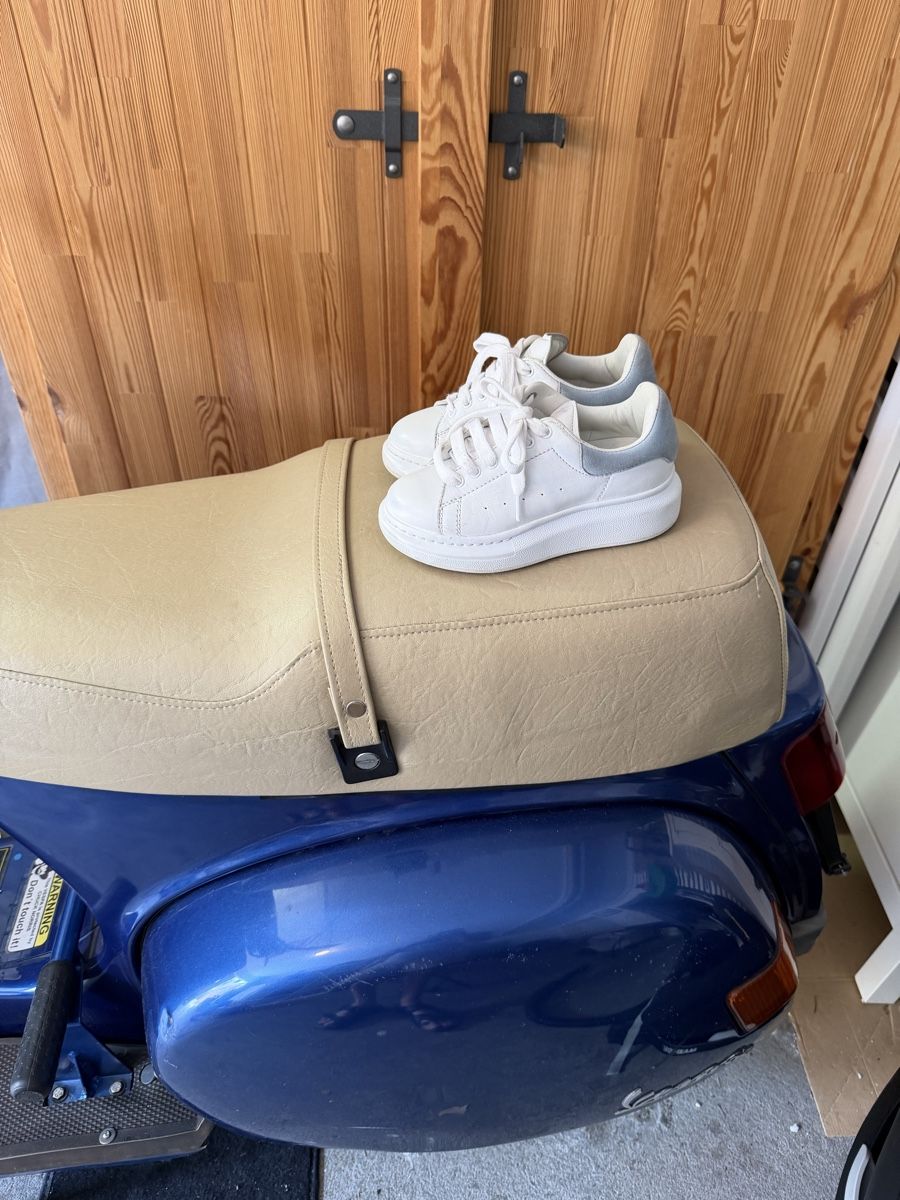 Alexander Mcqueen Scarpe per ragazzi: Alexander McQUEEN Kids Sneaker 28 – Usato da Triesenberg venduto da dom_hd56