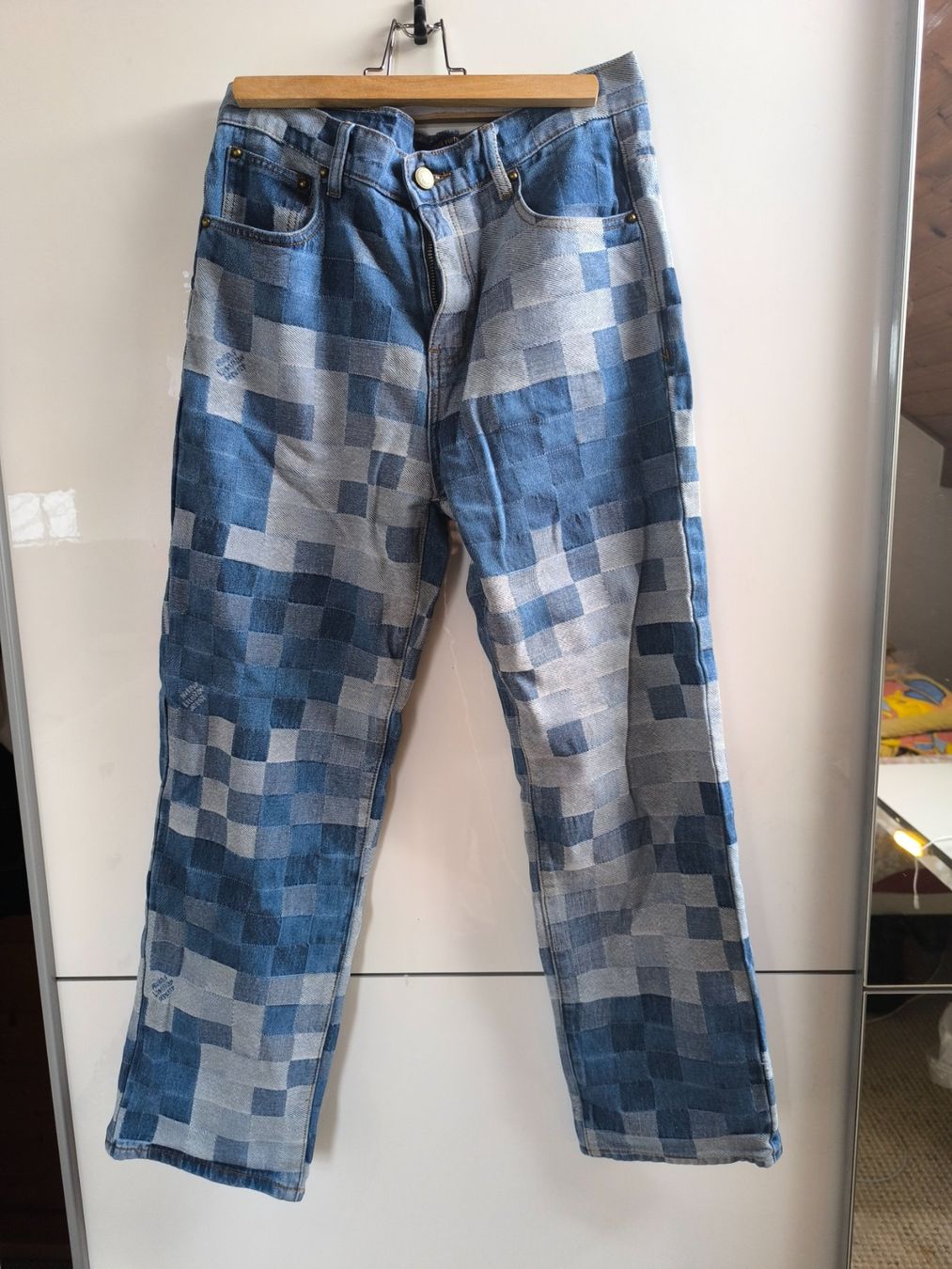 Jeans: Jeans taille m 44 – Usato da Bournens venduto da ale_88fb