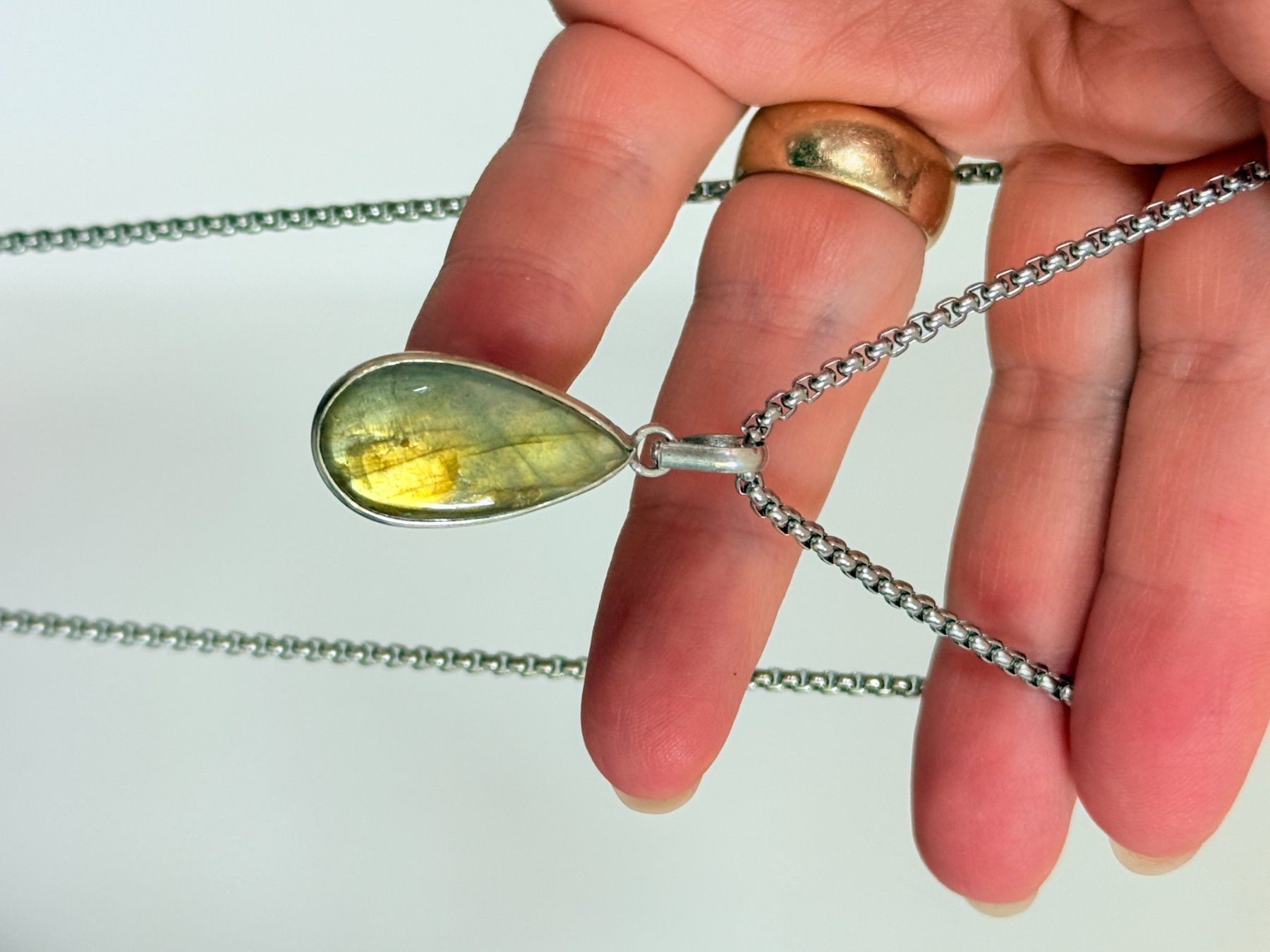 Ketten: Collier avec Labradorite – Neu und originalverpackt aus Genève von AWWA 4