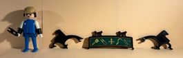 Playmobil Vintage Figure (Schmieder) + Schield