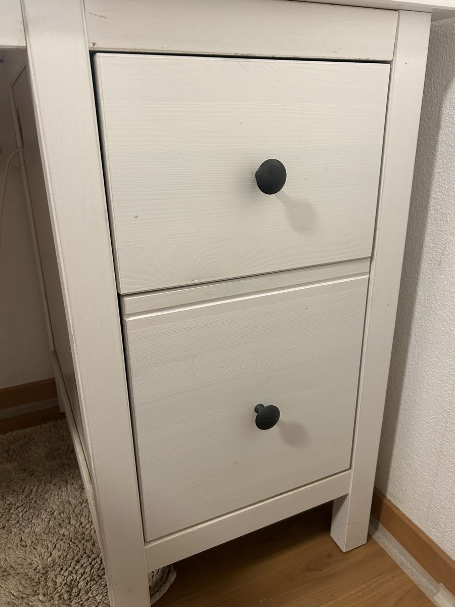 Ikea Scrivanie: Pult Idanäs IKEA – Usato da Bremgarten AG venduto da mix_rsl7 4
