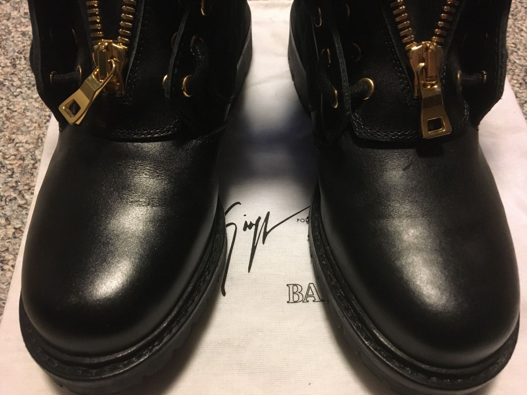 Balmain Damenschuhe: Boots Limited Edition "Balmain" Original Gr.36 NEU! – Neu und originalverpackt aus Basel von vitaminka 5