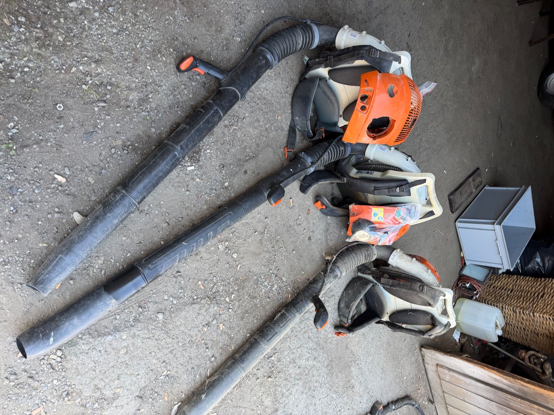 Stihl Soffiatori & Aspiratori per foglie: Laubbläser 3x Stihl Br 600 – Usato da Steinhausen venduto da Djina96 5