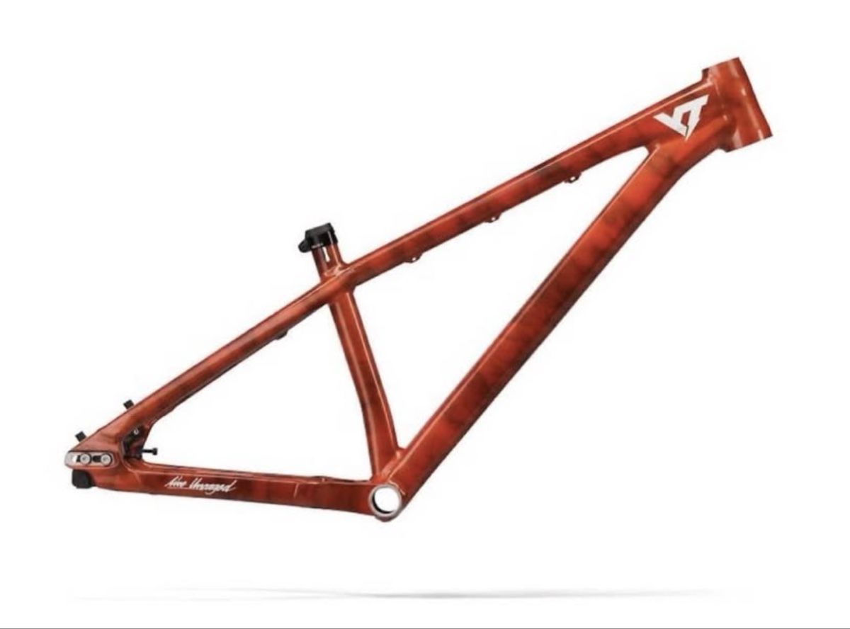 YT Velos: YT Dirtlove Rahmen – Neu und originalverpackt aus Wettswil von ionelh