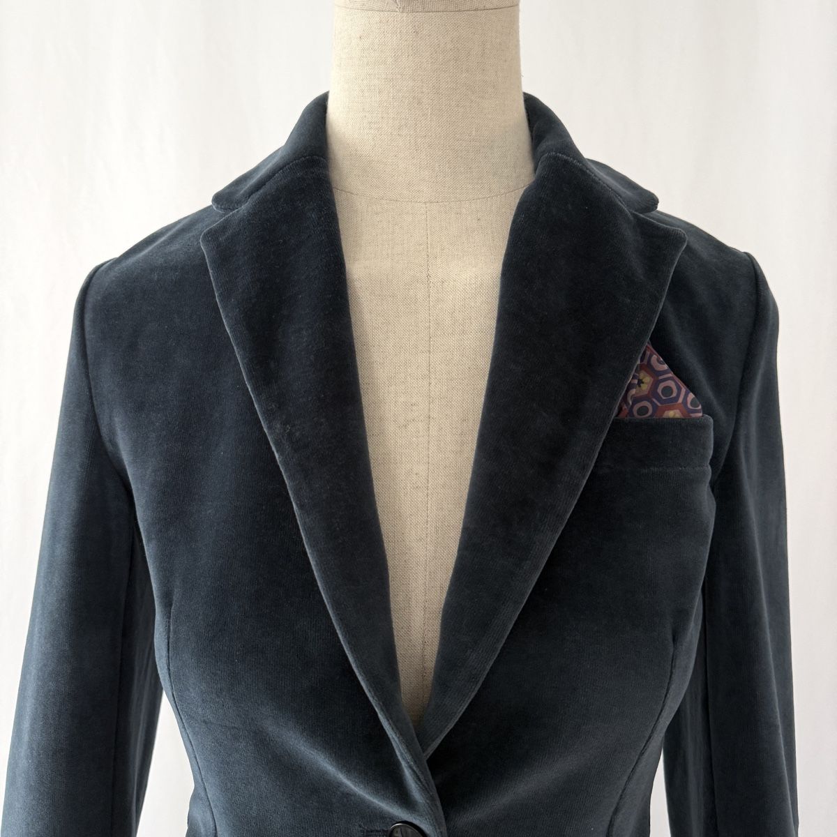 Circolo Giacche: CIRCOLO 1901 Velvet Jacket – Usato da Freienbach venduto da Avviivva_Shop 1