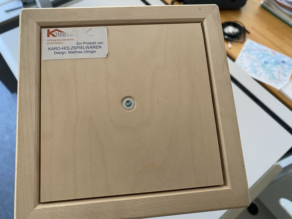 Giocattoli: KARO-HOLZSPIELWAREN Klangbaum, Design Matthias Utlinger – Usato da St. Gallen venduto da BonaXR 3