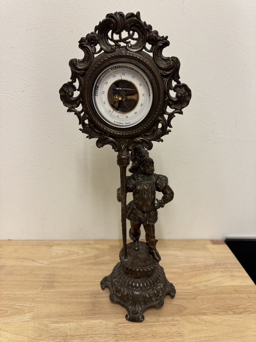 Altri elettrodomestici e apparecchi d’epoca: Antikes Barometer H. Strübin Basel mit Figur defekt – Usato da Birsfelden venduto da inf_l2yy
