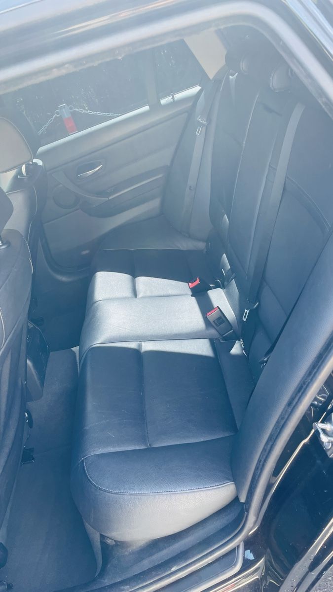 BMW Autos: Bmw 320d – Défectueux à Frauenfeld par Probieren22 8