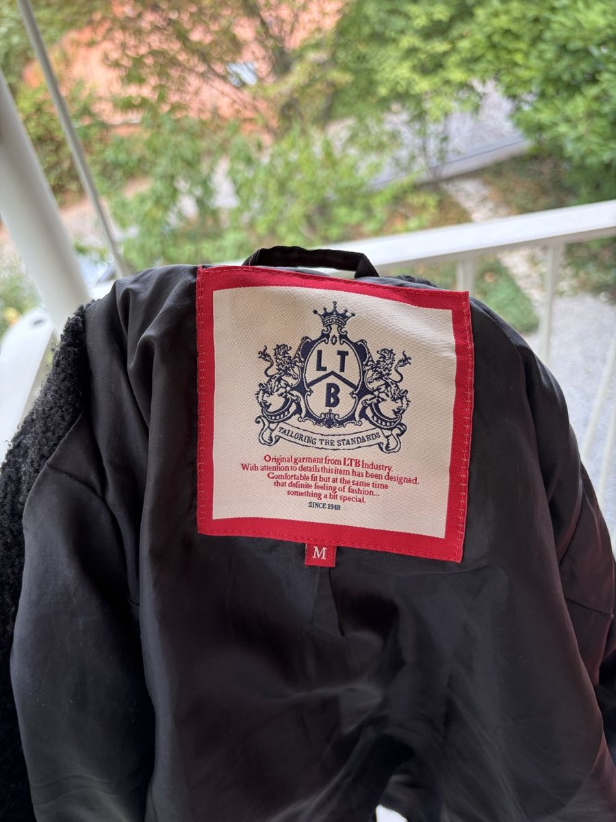 Giacche: Schwarze Bouclé Jacke - Grösse M – Usato da Zürich venduto da bib_ds9n 5