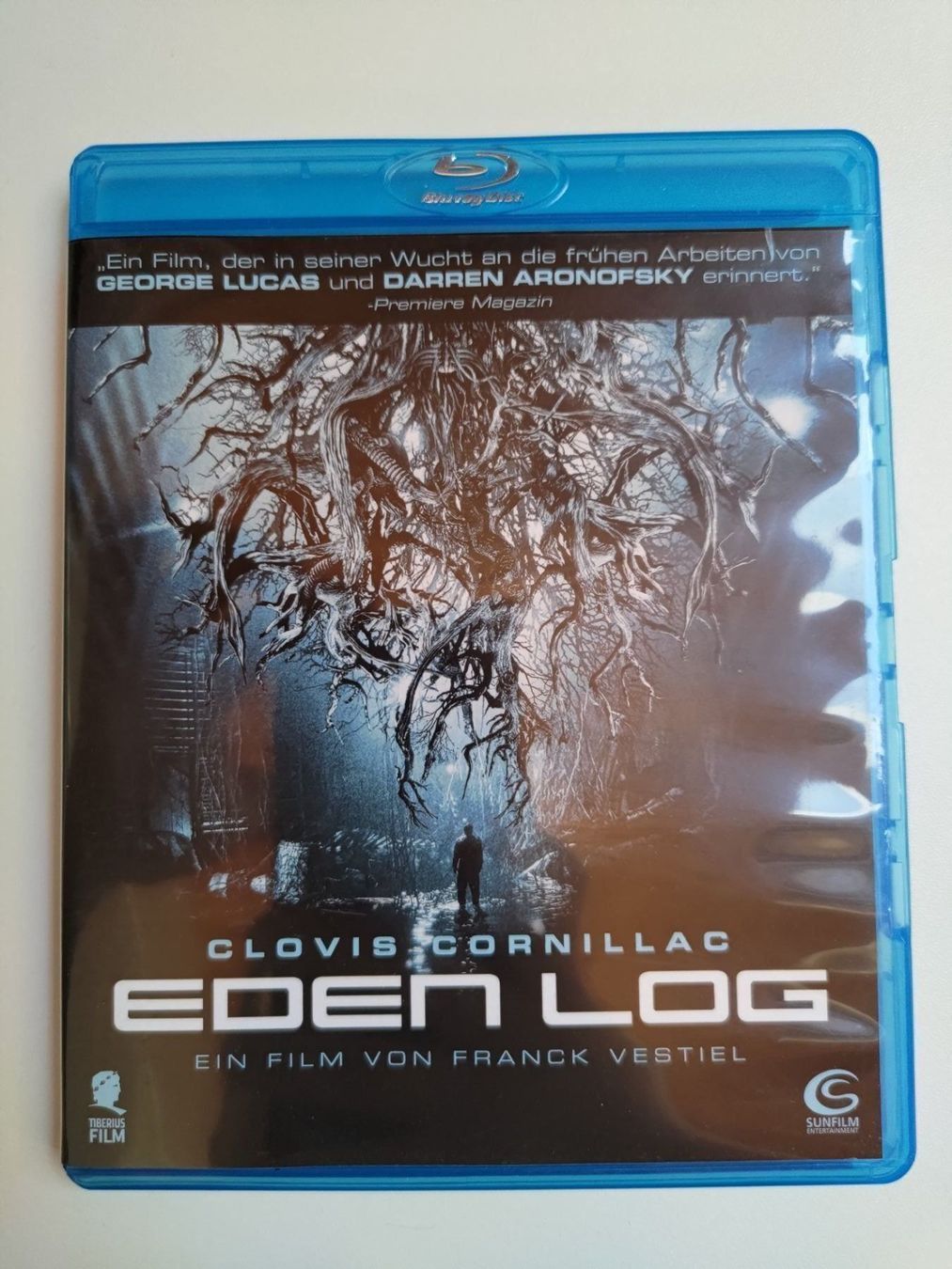 Alle DVDs: Eden Log – Gebraucht aus Liestal von Kratzilla