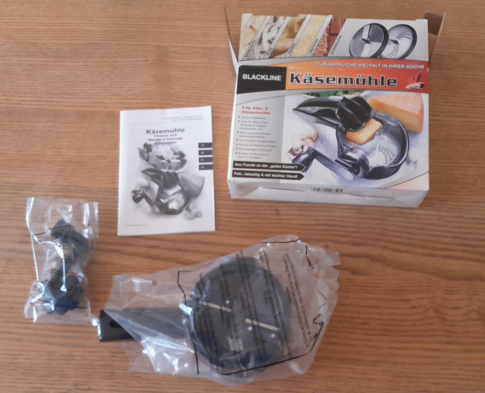 Küchengeräte: BLACKLINE Käsereibe neu & originalverpackt – Neu und originalverpackt aus Adlikon b. Andelfingen von Kraemse 1
