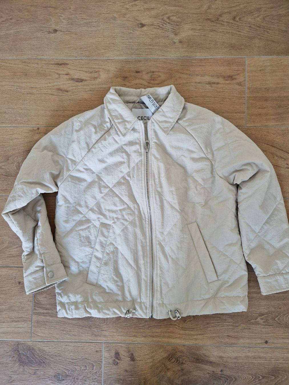 Cecil Giacche: Leichte Steppjacke von CECIL - NEU – Nuovo (secondo la descrizione) da Eschenbach SG venduto da SanFranciscoCalifornia