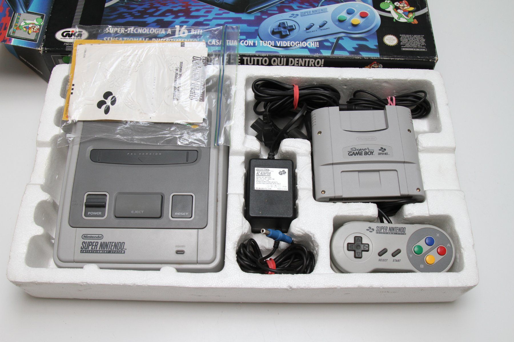 Nintendo Console: Nintendo SNES mit OVP und Spielen – Usato da Basel venduto da camelot99 2