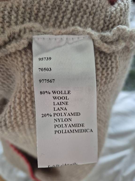 Vestes: Trachten-Strickjacke Grösse S – Neuf avec emballage d'origine à St. Gallen par olivanna 3