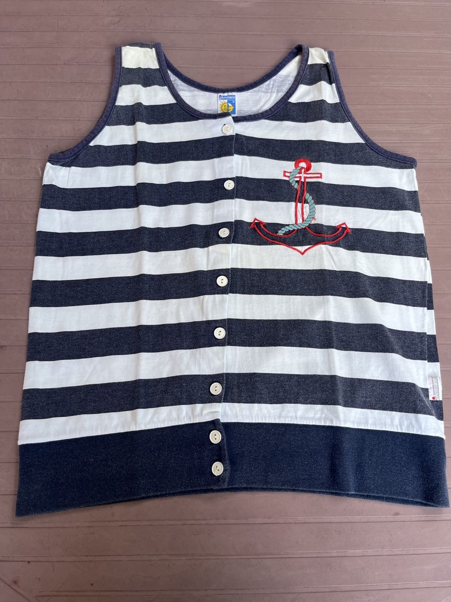 Tops: ärmelloses Shirt – Gebraucht aus Fraubrunnen von amm_7kp6
