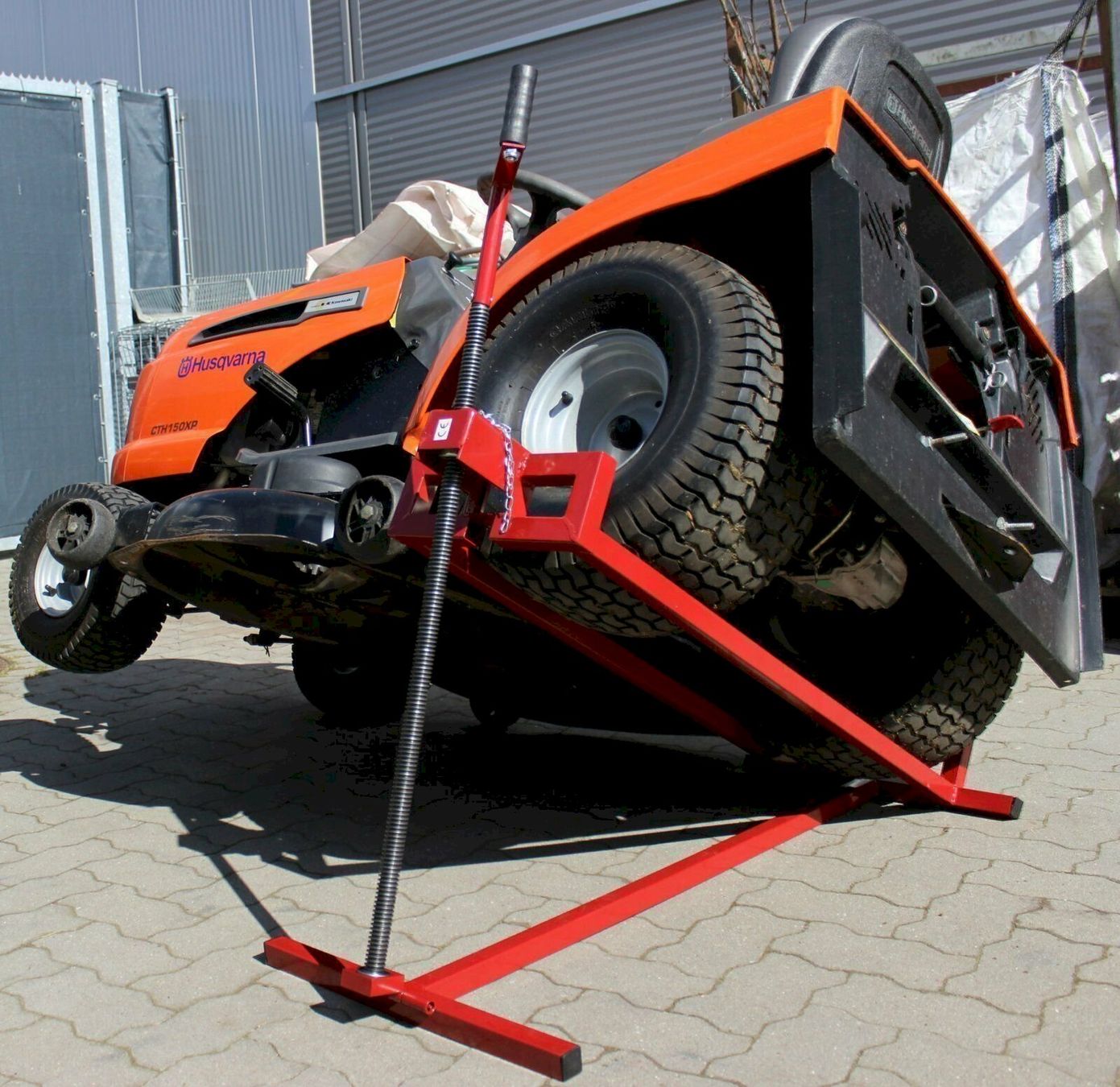 Tous les outils: Baumarktplus Rasentraktor Heber 400kg – Neuf avec emballage d'origine à Bottighofen par zaap