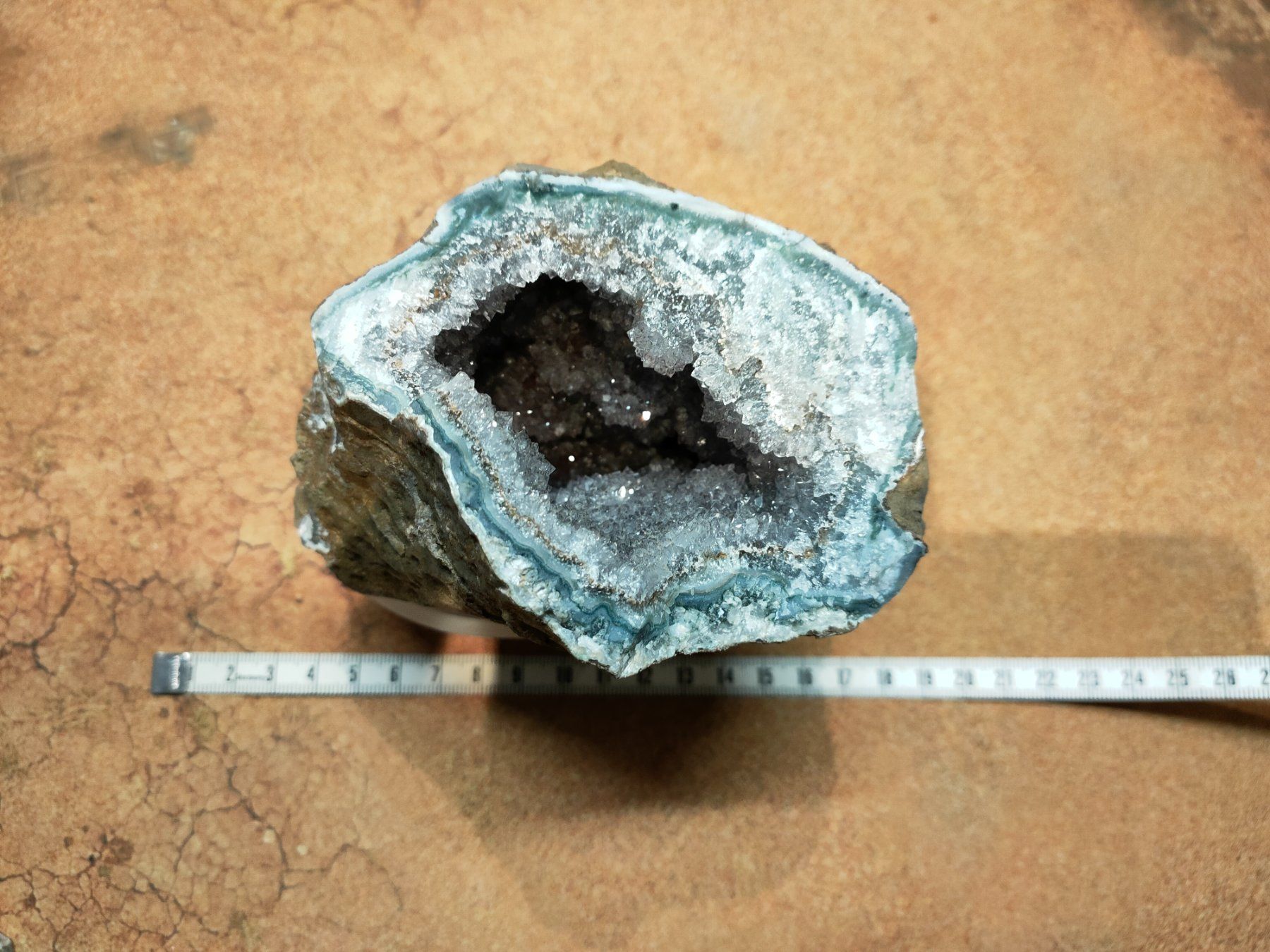 Mineralien & Heilsteine: Amethyst Geode – Gebraucht aus Baden von Araneus 3