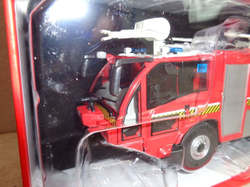 OPO 10 – Camión De Bomberos Coleccionable En Escala 1:43 De La Colección Española De Bomberos